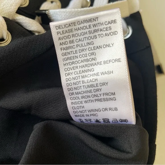 PREM Premonition Elegant Black One-Shoulder Dress with exquisite details - Picture 12 of 14